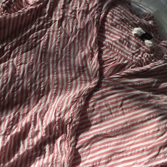 Top - Picture 5 of 5